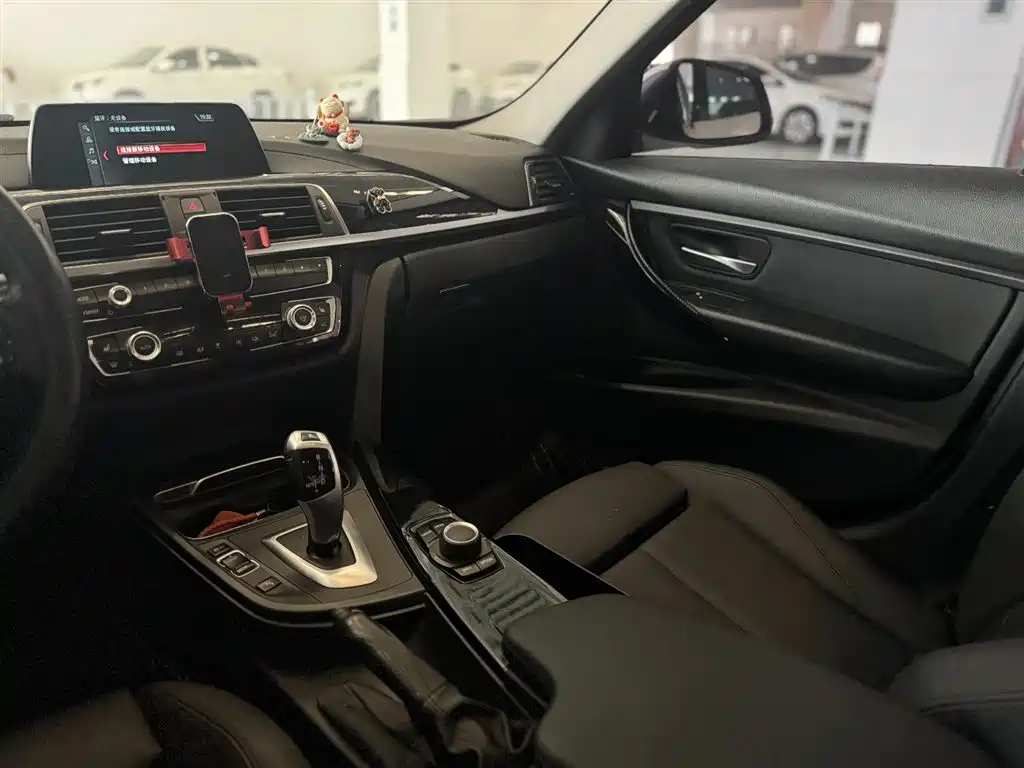 BMW 3 Series 2018 320Li Fashion Style фото 15