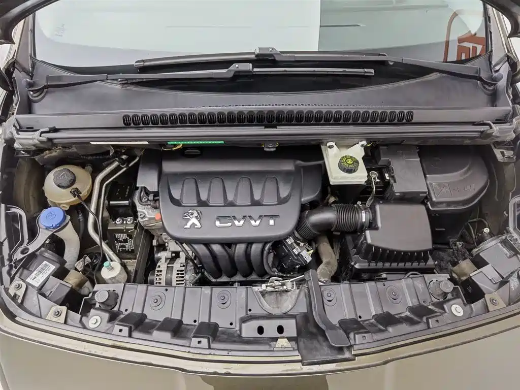 Peugeot 3008 2013 2.0L Automatic Trend Edition фото 6