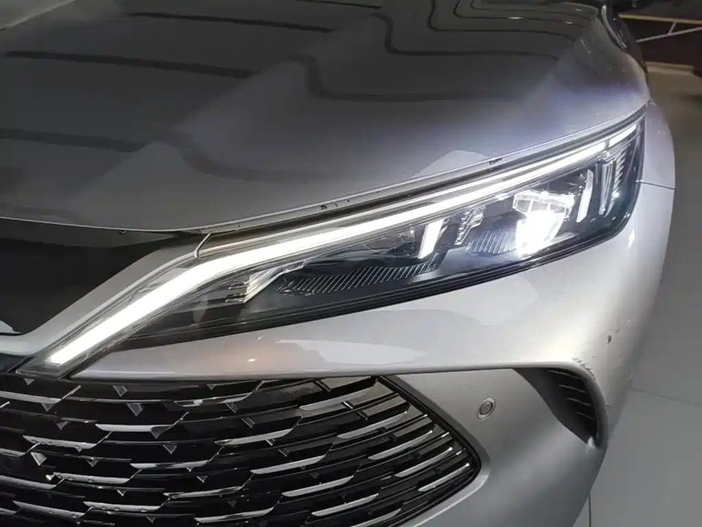 BYD Qin L 2025 2025 DM-i Smart Drive Edition 120KM Surpassing