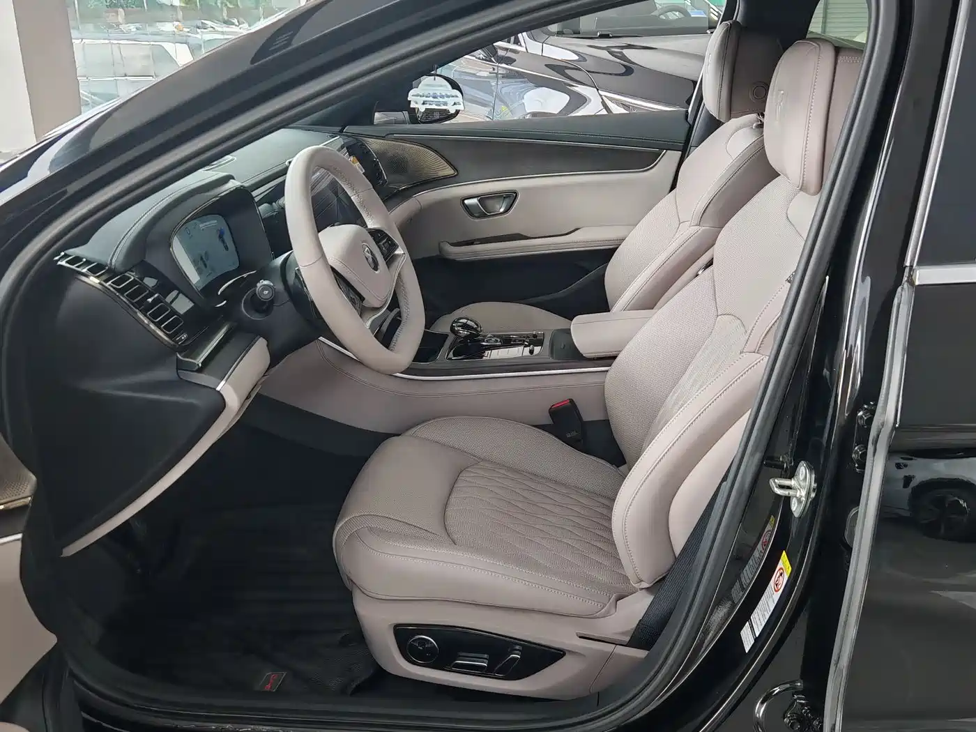 BYD Han 2025 DM-i Smart Driving Edition 125KM LiDAR Flagship фото 12