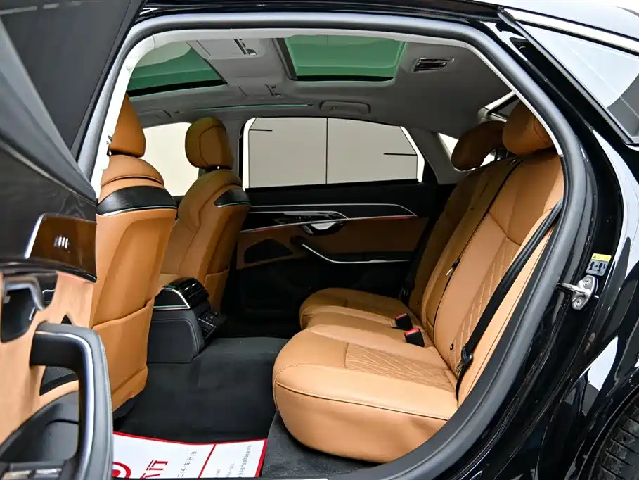 Audi A8 2024 Model A8L 50 TFSI quattro Premium Selection фото 12