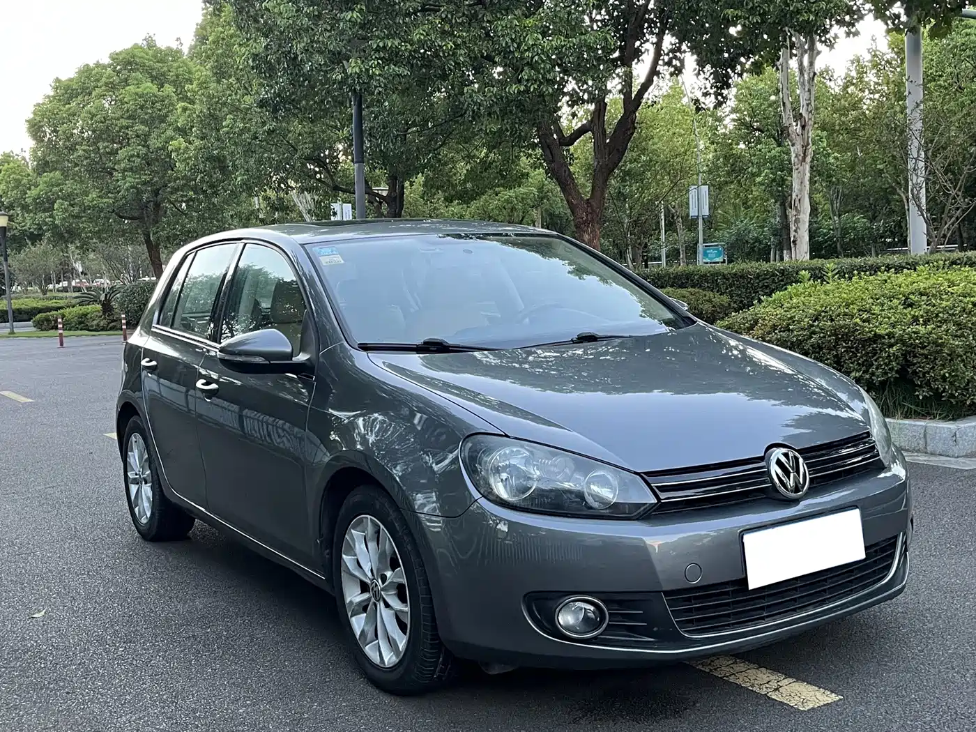 Фото 3 - Volkswagen Golf