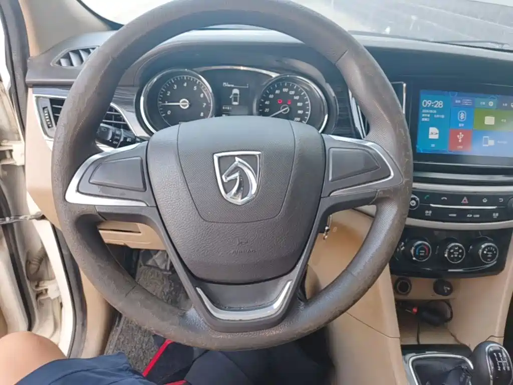 Photo 11 - Baojun 730