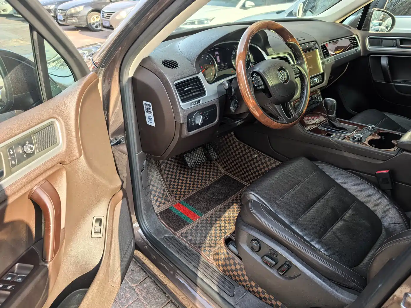 Volkswagen Touareg 2015 3.0TSI Comfort Edition фото 7
