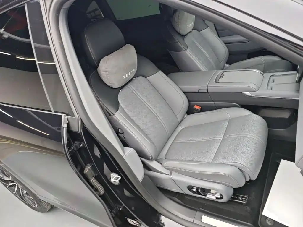 ZEEKR 7X 2025 2025 Model 75kWh RWD Smart Driving Edition