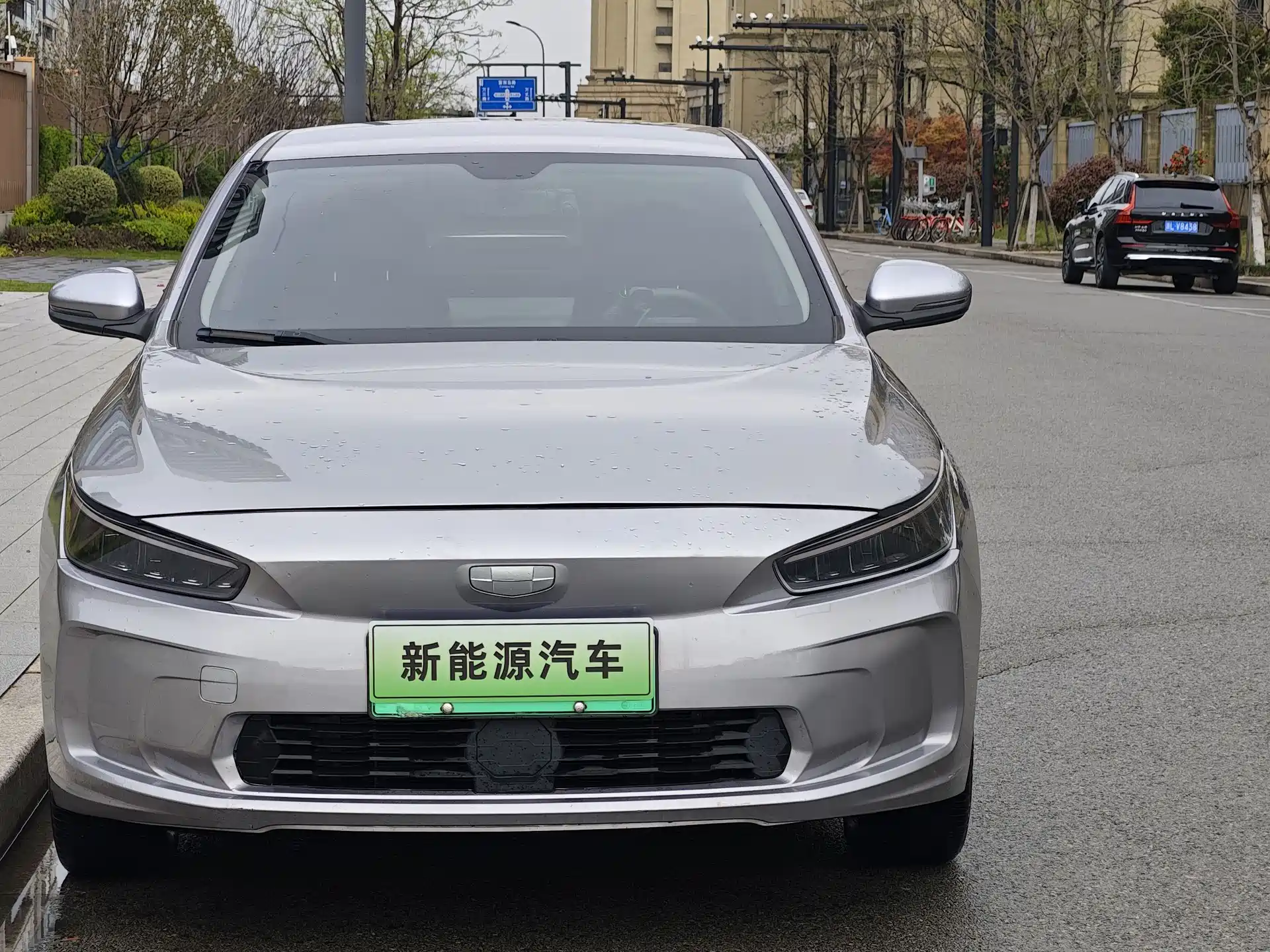 Фото 2 - Geely Geometry A