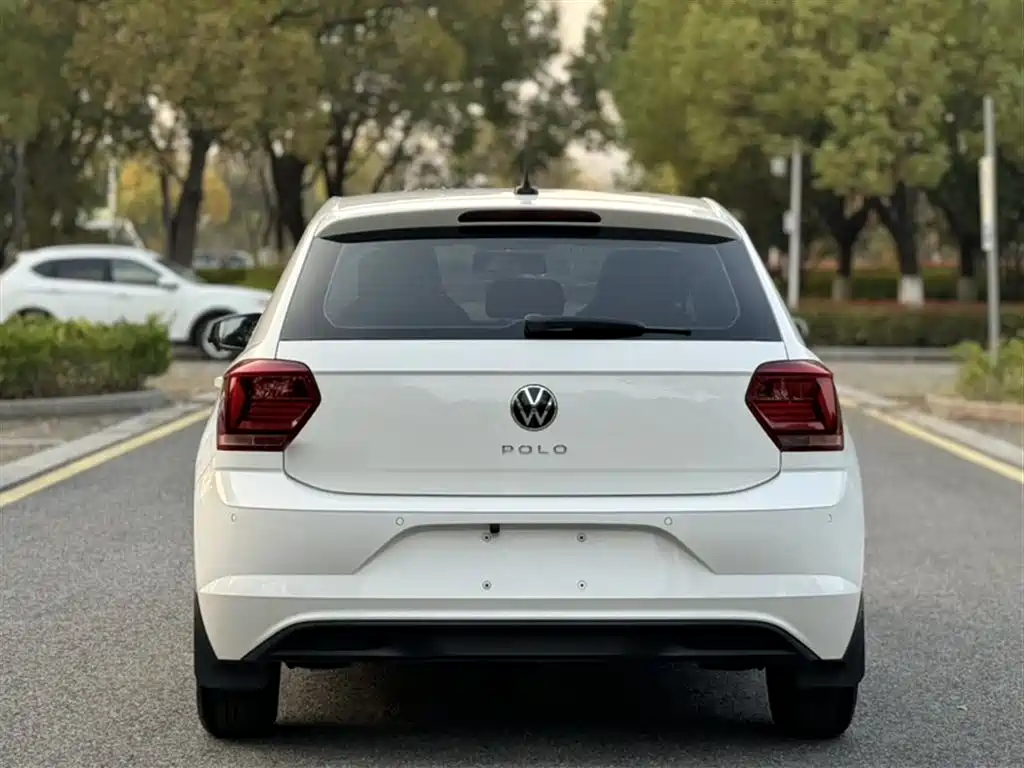 Volkswagen Polo 2021 Plus 1.5L Automatic Colorful Tech Edition фото 21