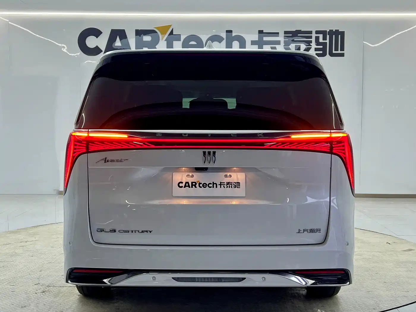 Buick Century 2024 2023 2.0T 7-Seater World Edition