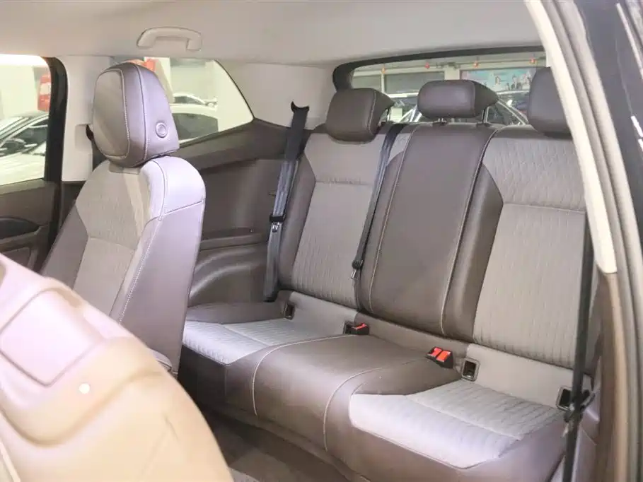 Volkswagen Viloran 2024 330TSI Business Edition фото 16
