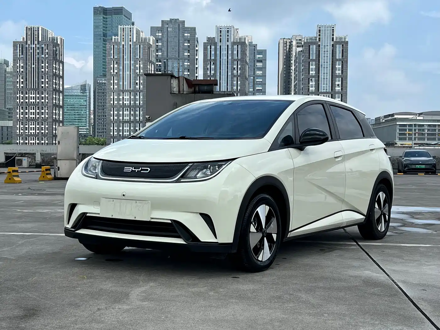 BYD Dolphin 2023