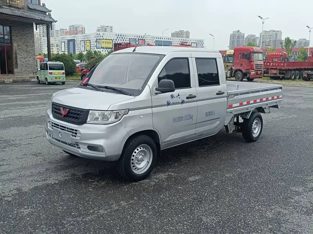 Wuling Motors Wuling Rongguang New Truck 2019 1.5L Double Row L3C