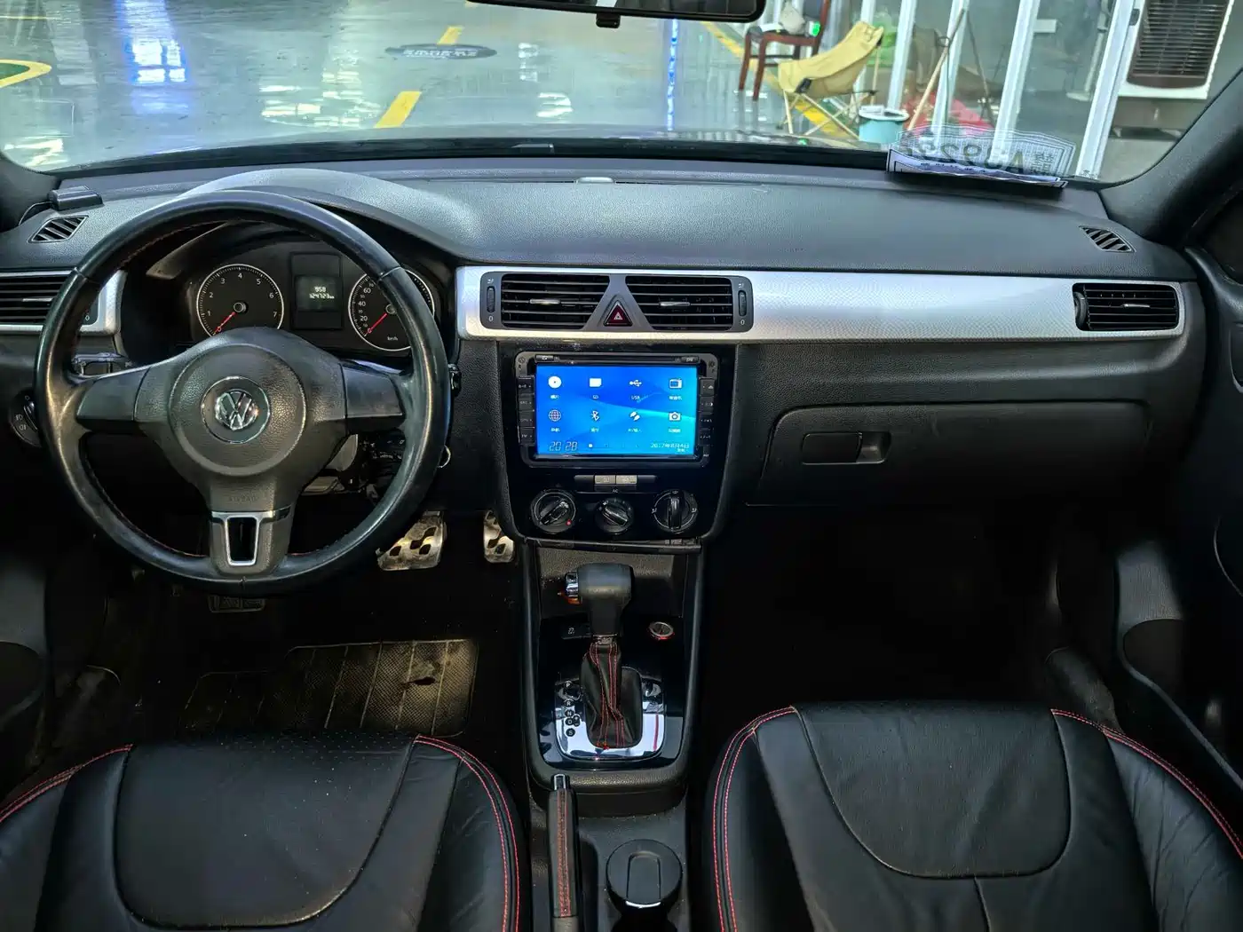 Volkswagen Bora 2012 1.4T Automatic Comfort Model фото 6