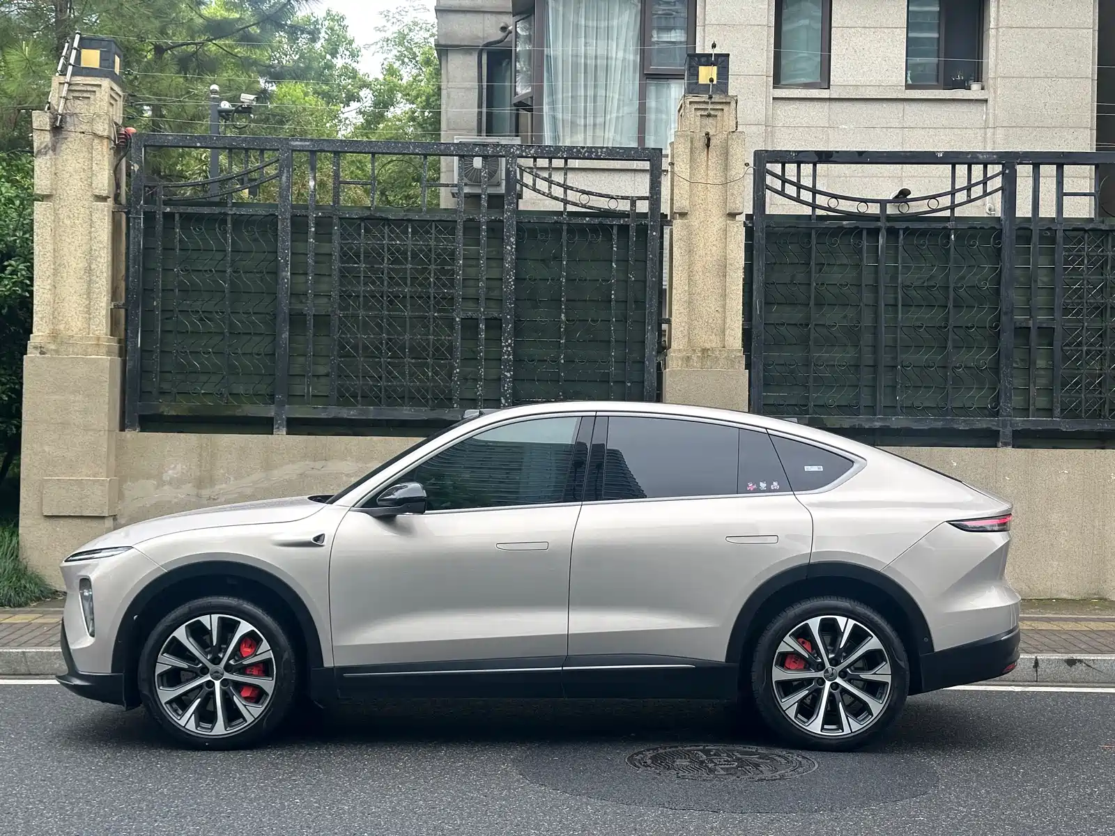 Фото 3 - NIO EC7