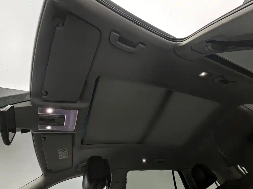 Photo 14 - Volkswagen Teramont