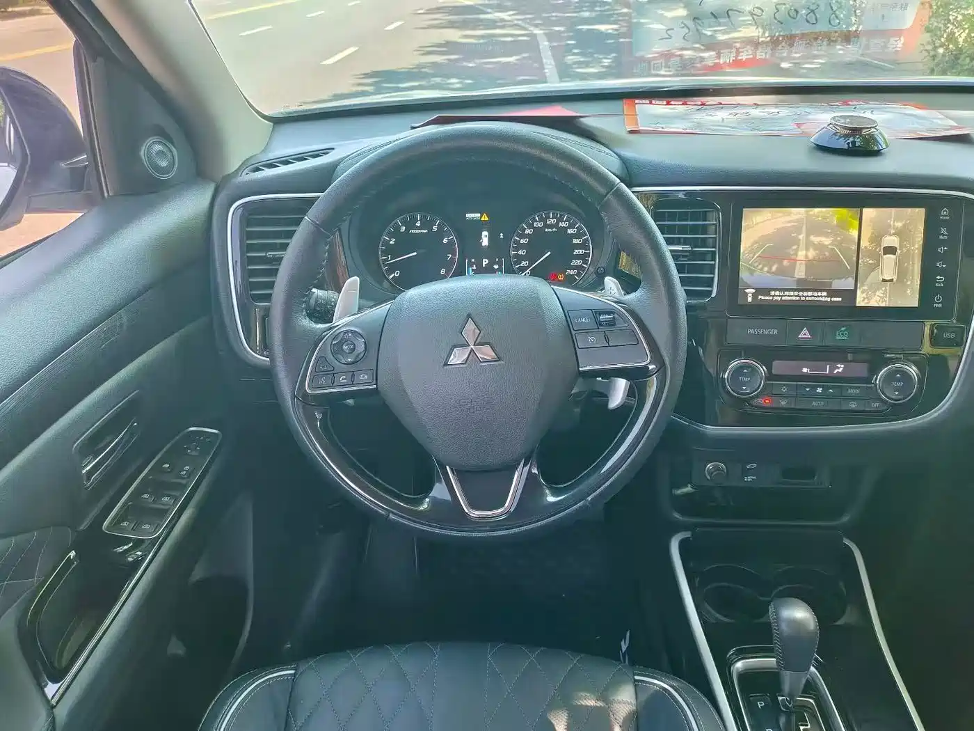 Фото 6 - Mitsubishi Outlander