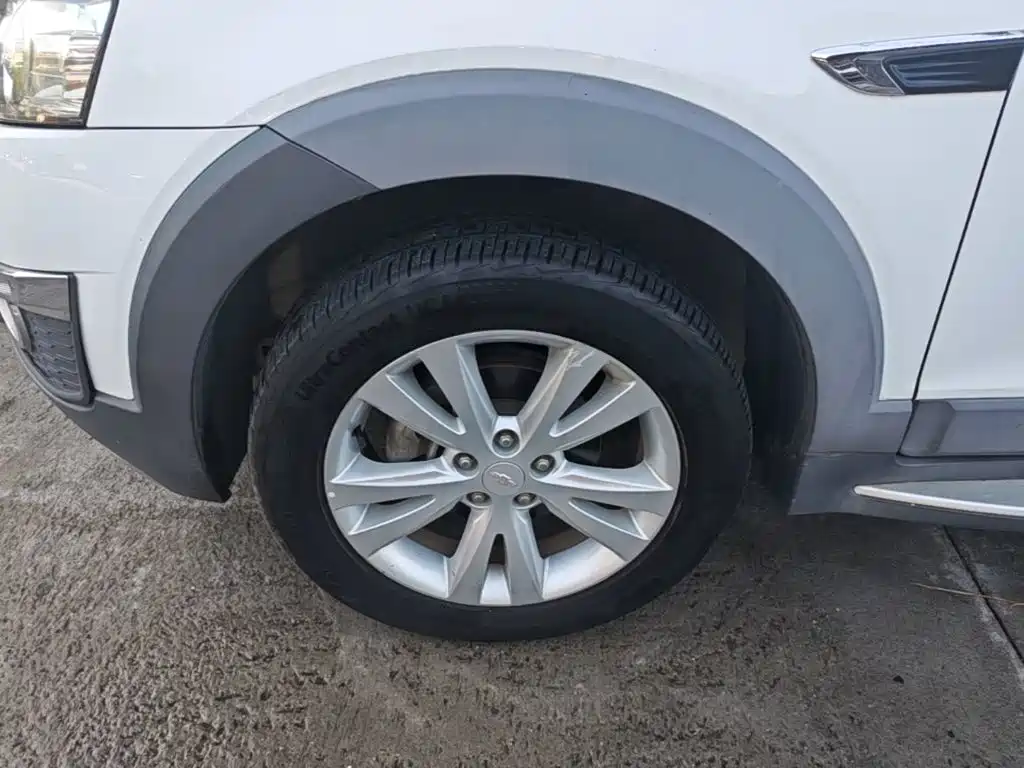 Chevrolet Captiva 2017 2015 2.4L AWD Flagship 7-Seater