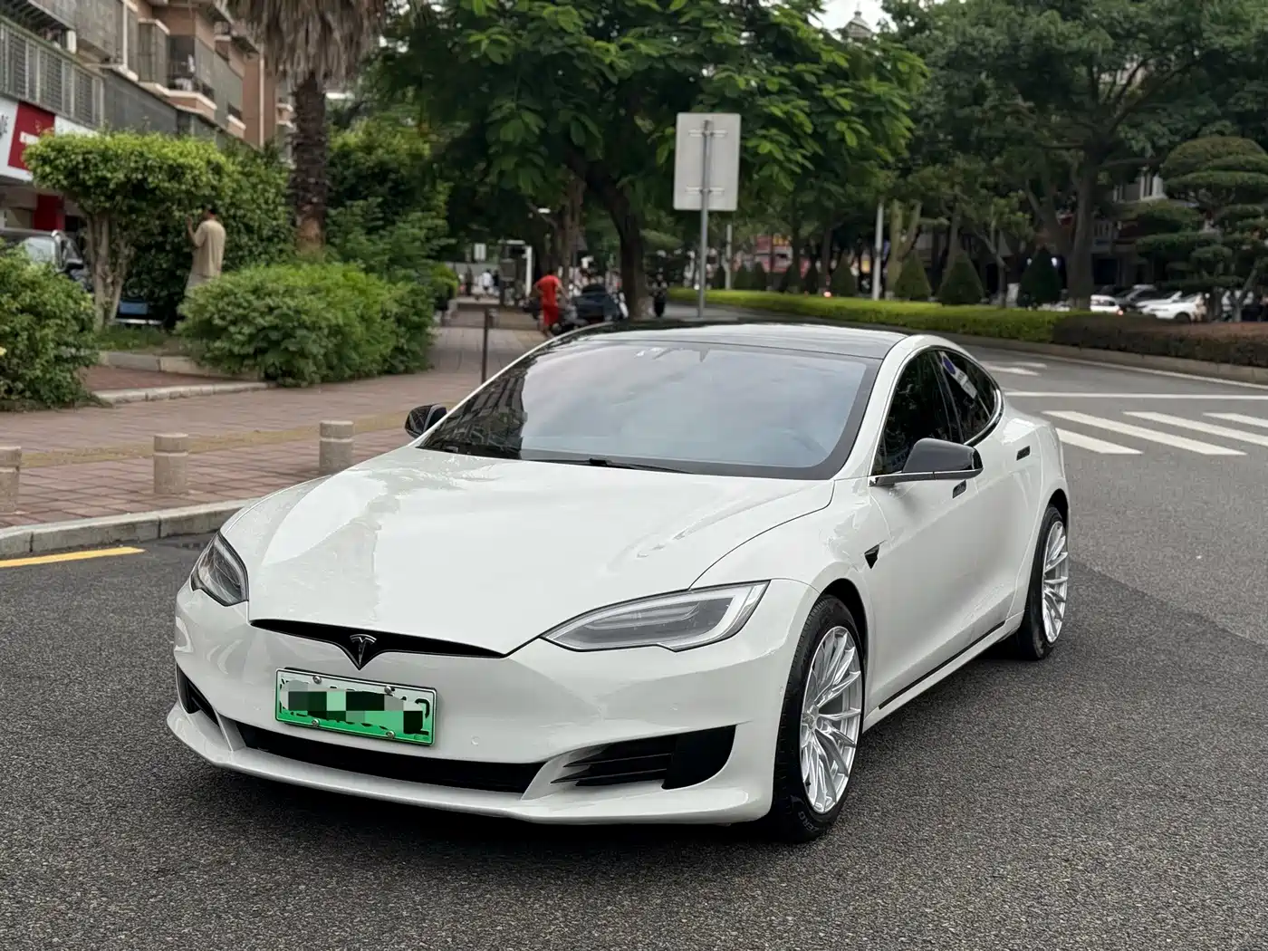Tesla Model S 2019 2017 Model S 75D Standard Range