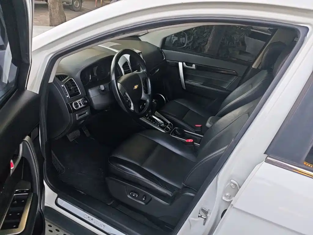 Chevrolet Captiva 2017 2015 2.4L AWD Flagship 7-Seater