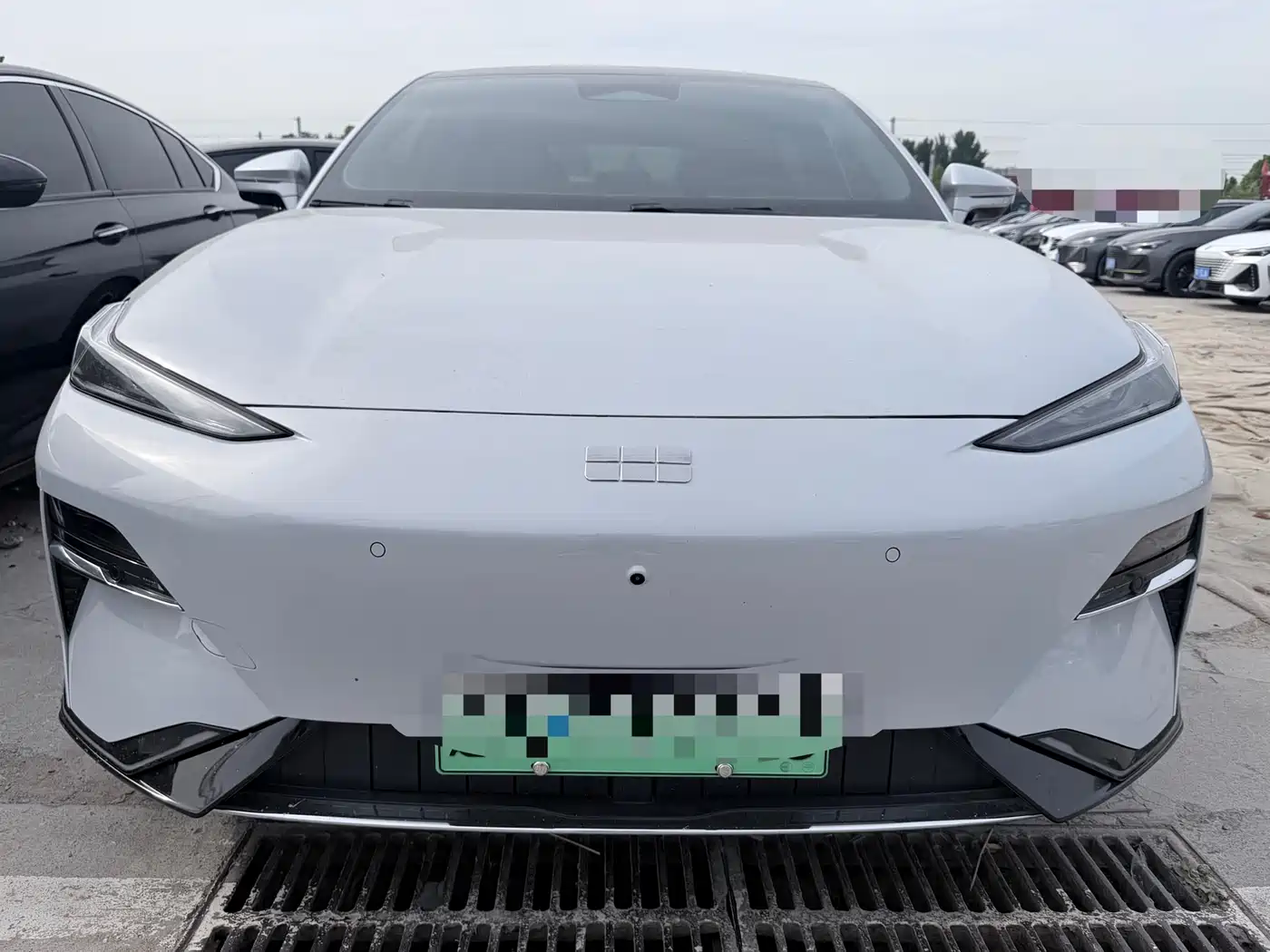 Geely Galaxy Galaxy E8 2024 665km RWD Starship Voyager Edition фото 2