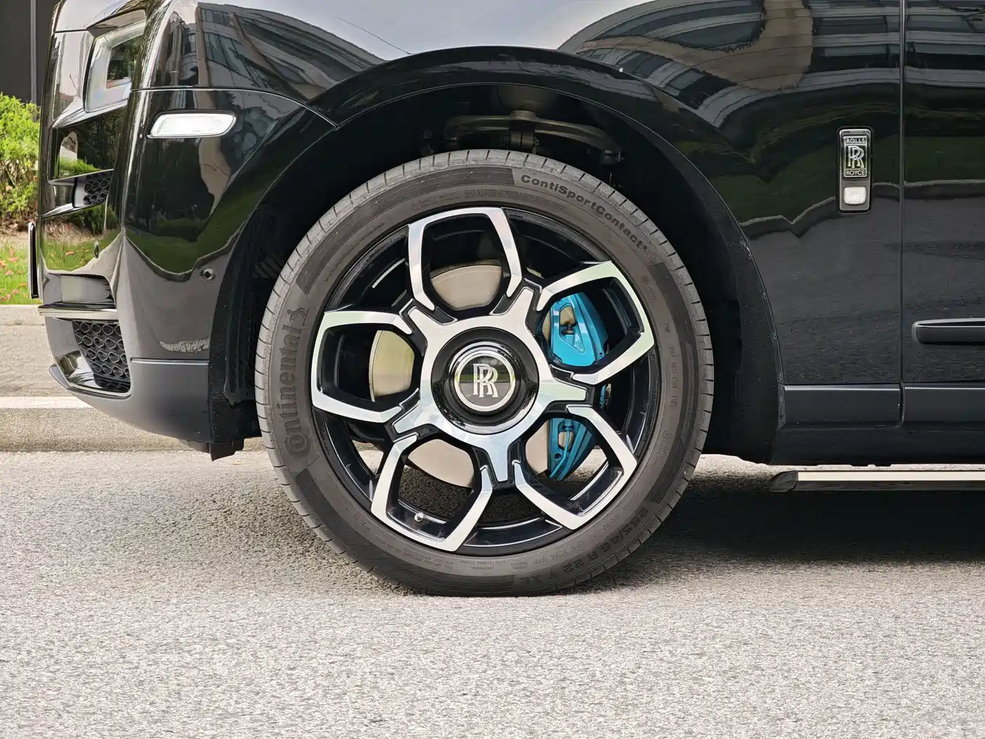 ROLLS-ROYCE CULLINAN