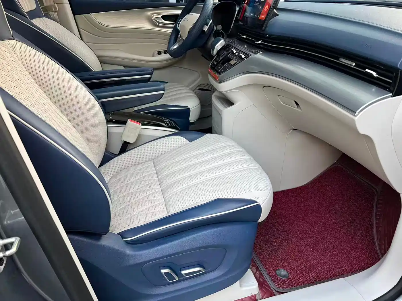 Roewe iMAX8 2021 2021 400TGI Supreme Series Honor