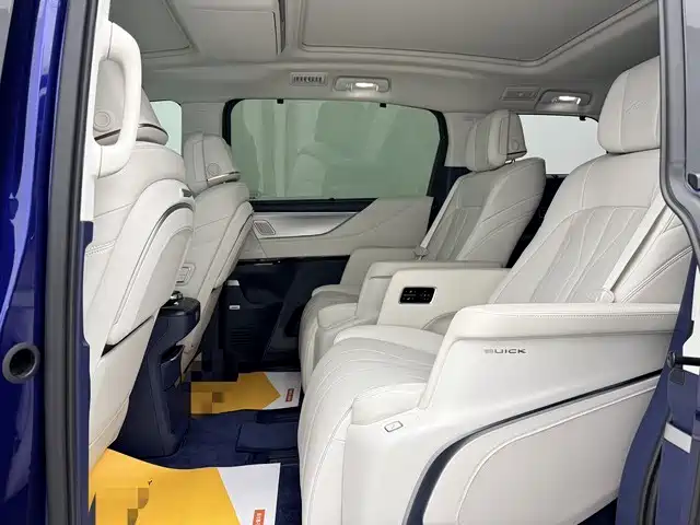 BUICK GL8 NEW ENERGY