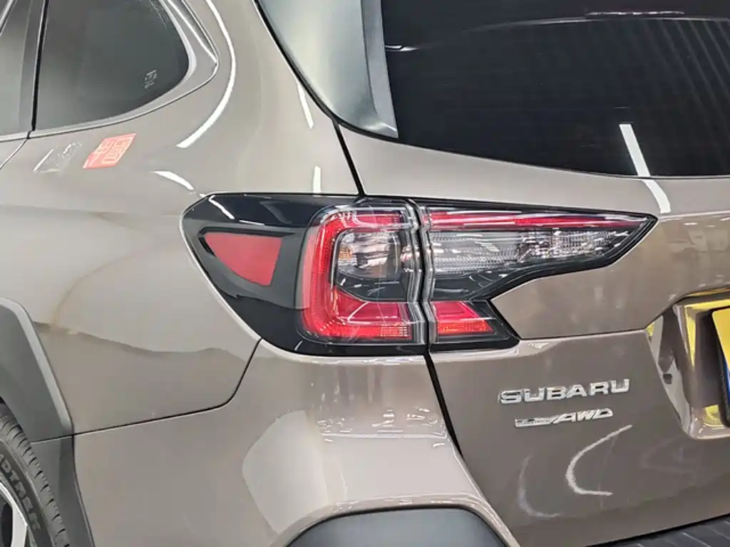 Фото 11 - Subaru Outback