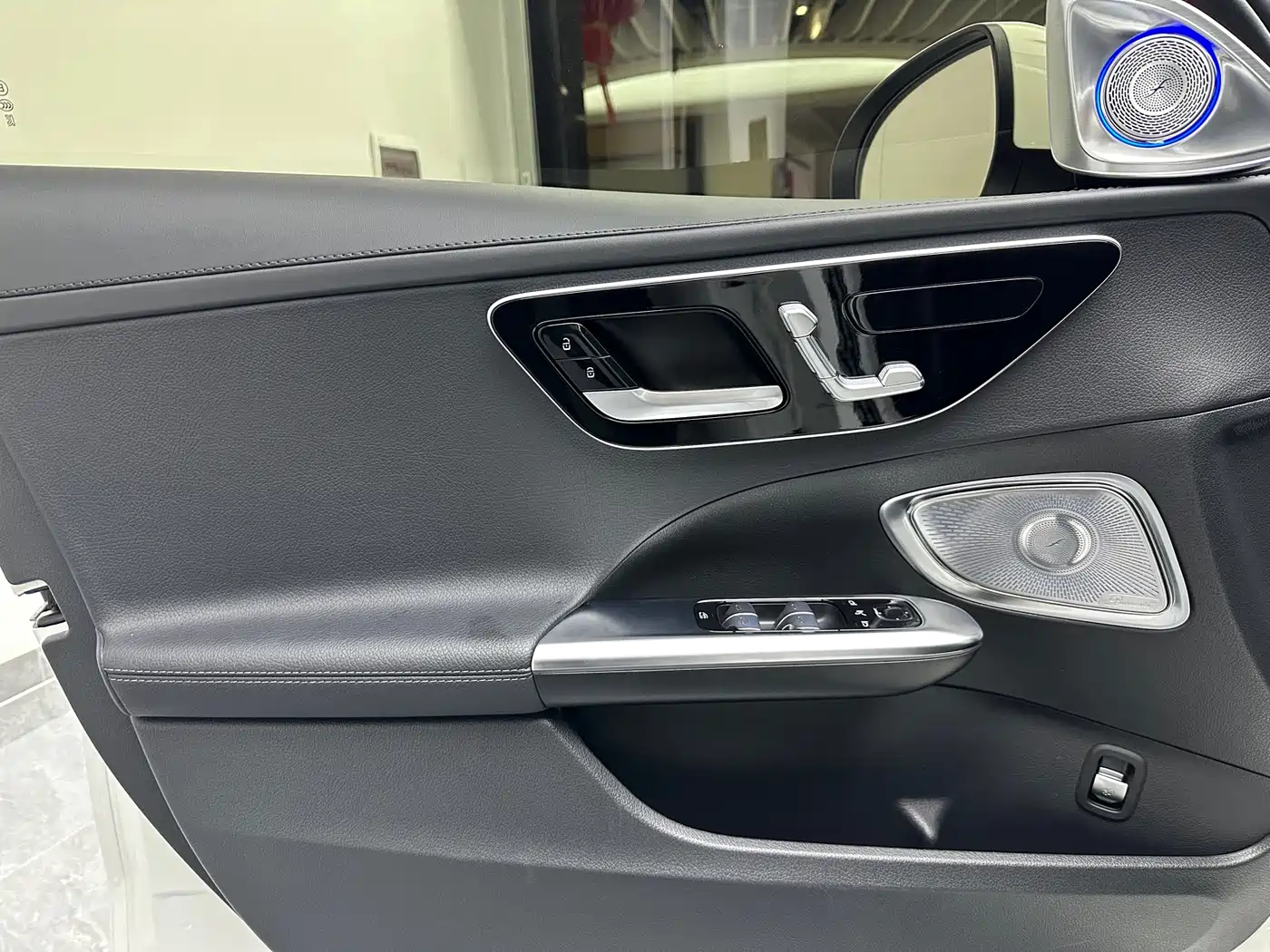 Mercedes-Benz C-Class 2024 Facelift III C 260 L фото 23
