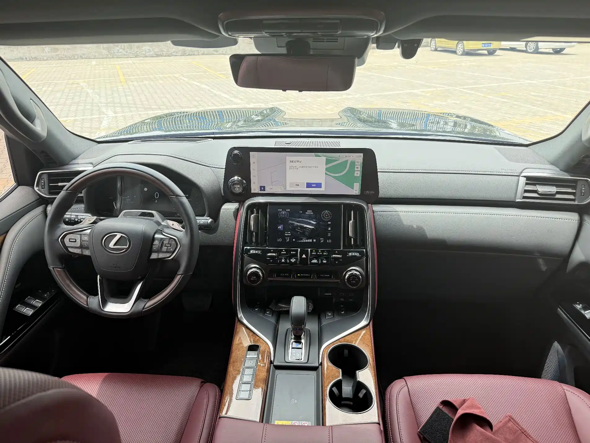 Фото 9 - Lexus LX