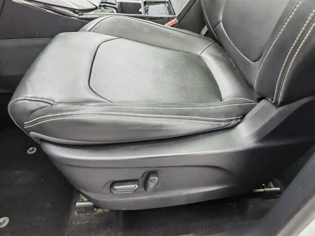 SAIC MAXUS CHASE G50