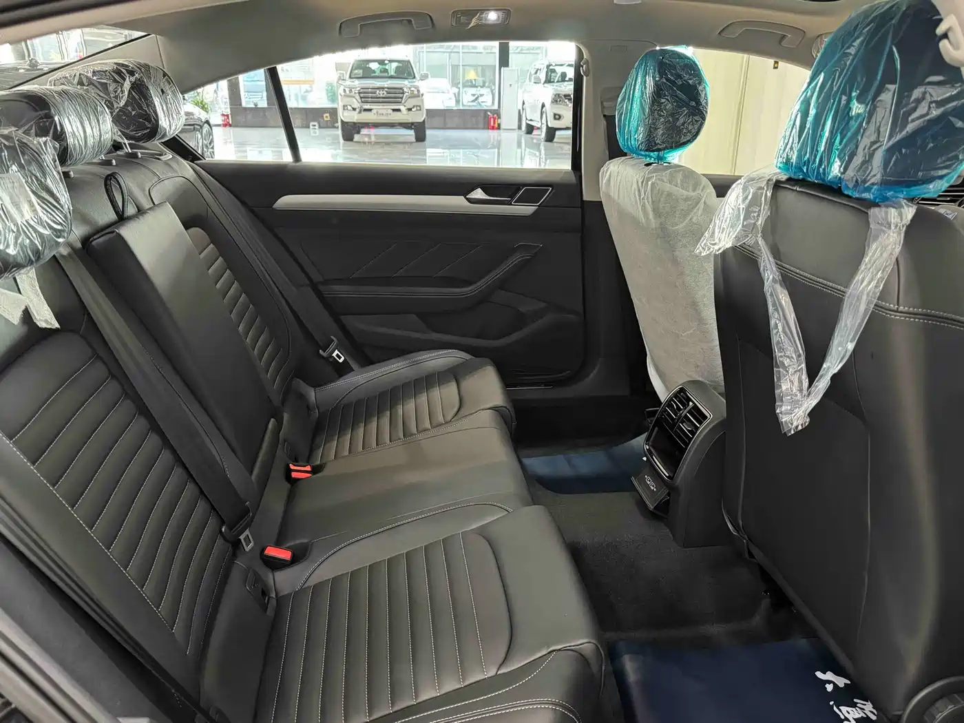 Volkswagen Magotan 2025 Popular Edition 280TSI DSG Comfort фото 12