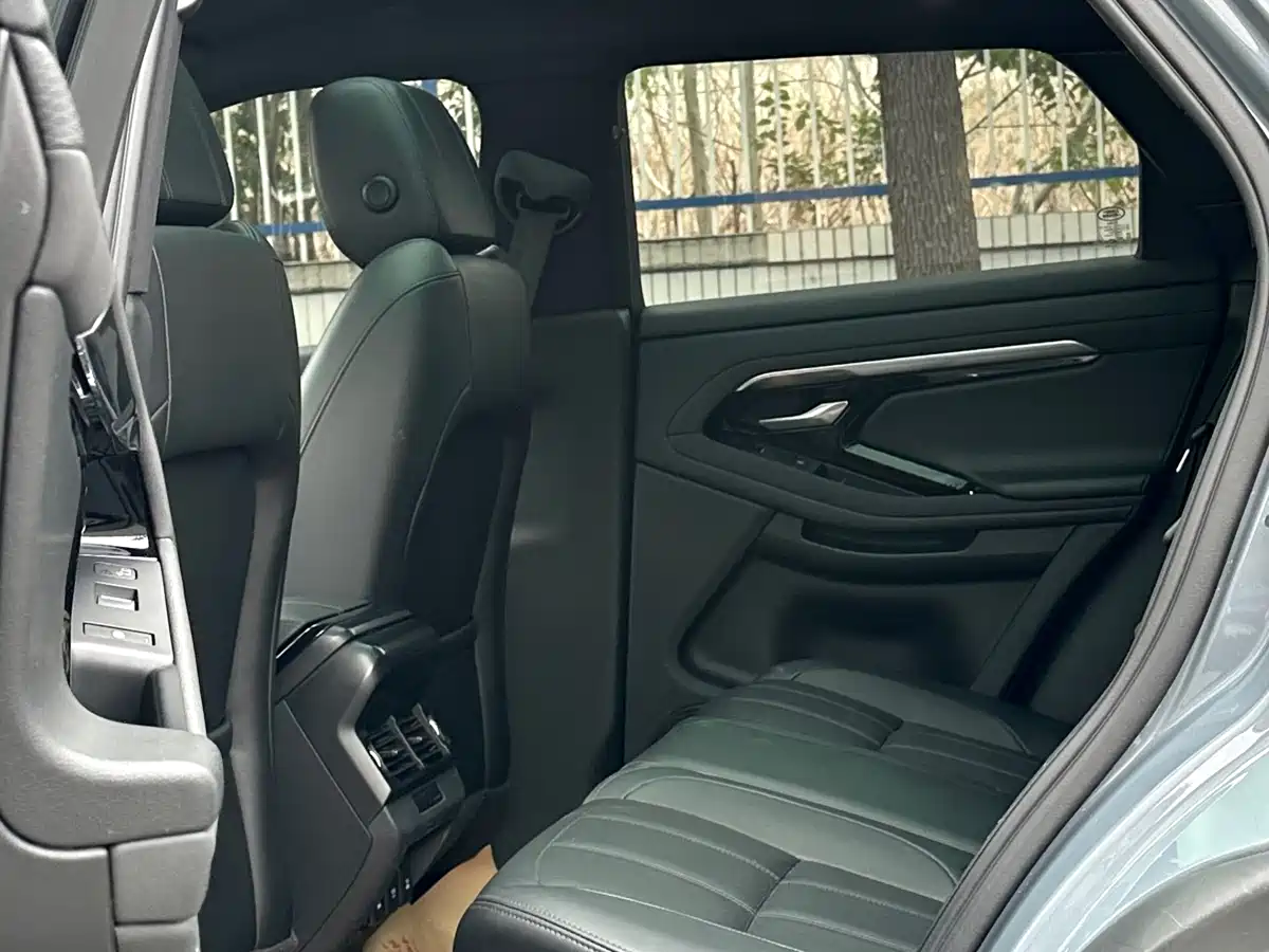 Land Rover Range Rover Evoque 2020 Model 249PS R-DYNAMIC S Gloss Black Sport Edition фото 11