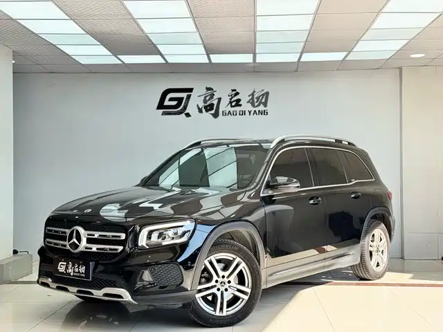 MERCEDES-BENZ GLB