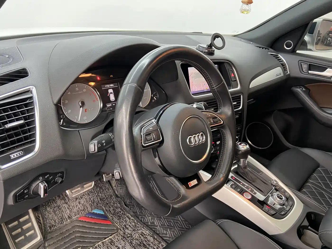 Audi SQ5 2014 SQ5 3.0 TFSI quattro фото 10