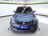 Фото 2 - Suzuki Swift