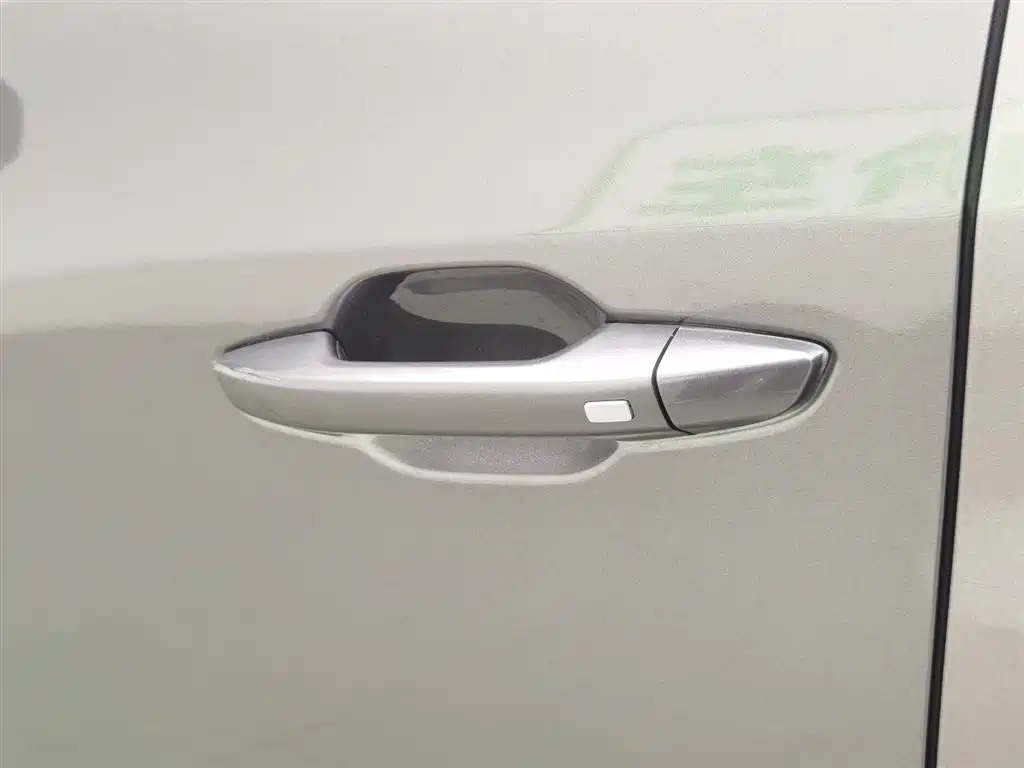 SAIC Maxus Maxus G50 2019 1.5T Automatic Luxury Edition China VI фото 18