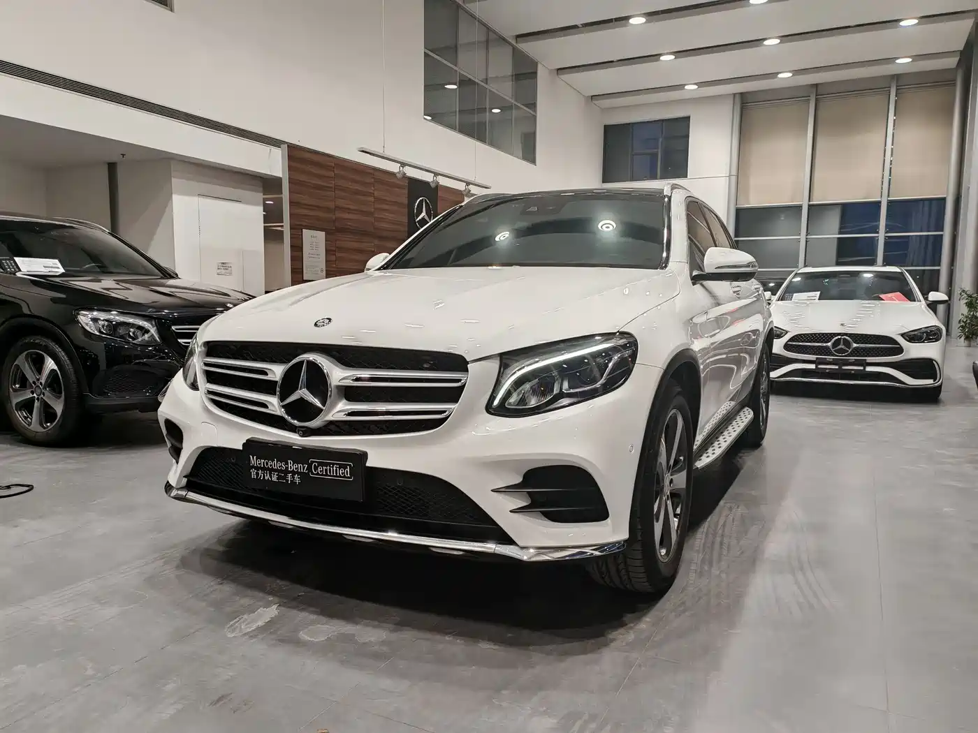 Mercedes-Benz GLC 2017 GLC 260 4MATIC Luxury