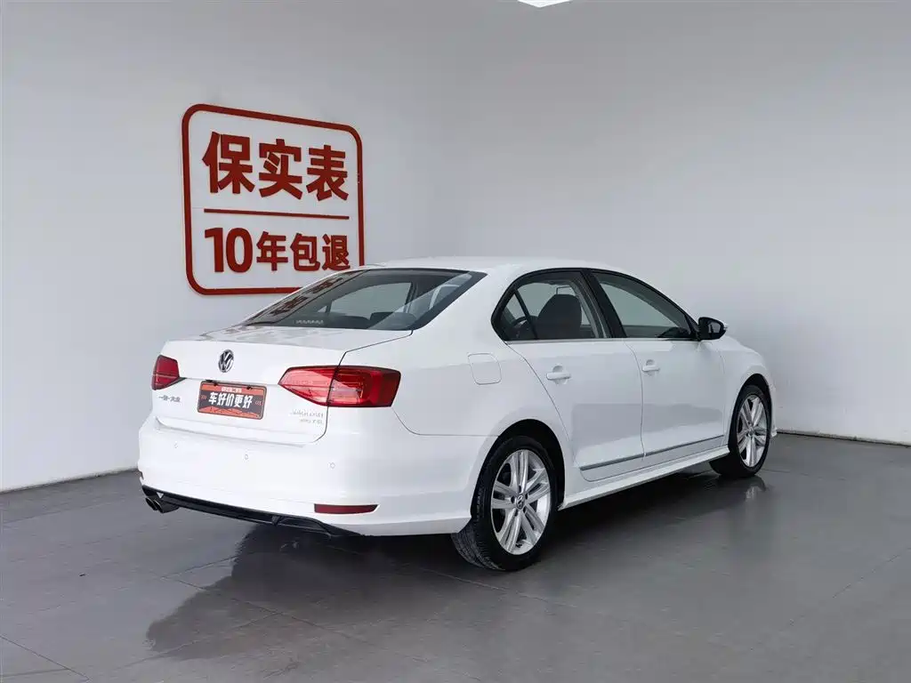 Volkswagen Sagitar 2018 280TSI DSG Spark Edition фото 2