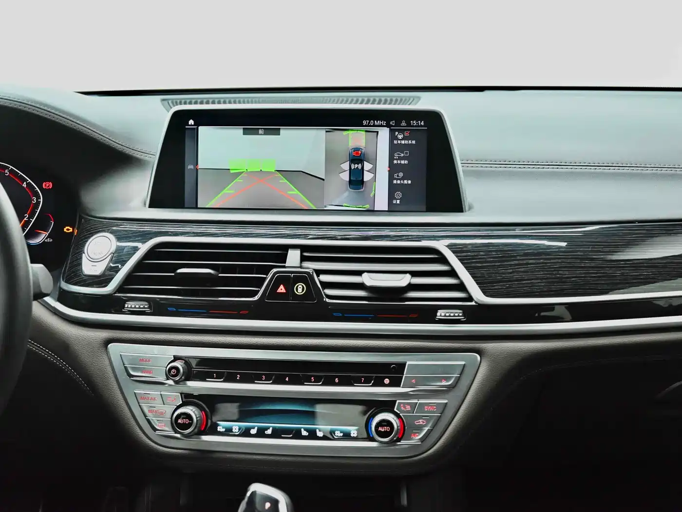 BMW 7 Series 2019 740Li Leading M Sport Package фото 27
