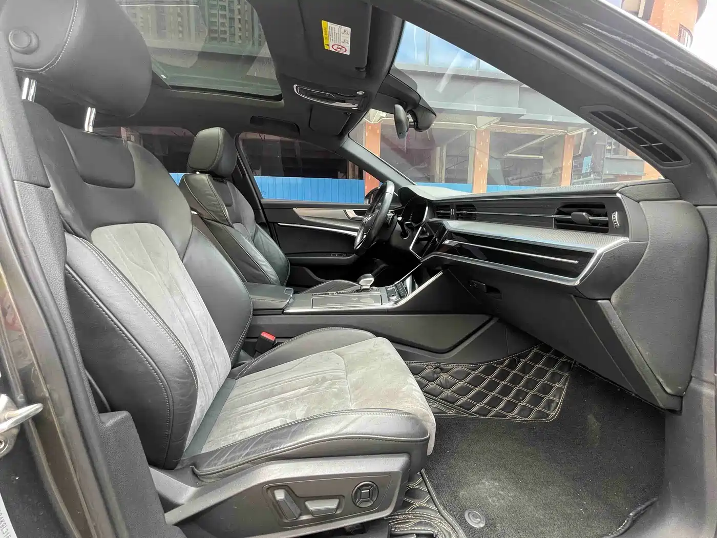 Audi A6L 2021 45 TFSI Exclusive Elegance фото 15