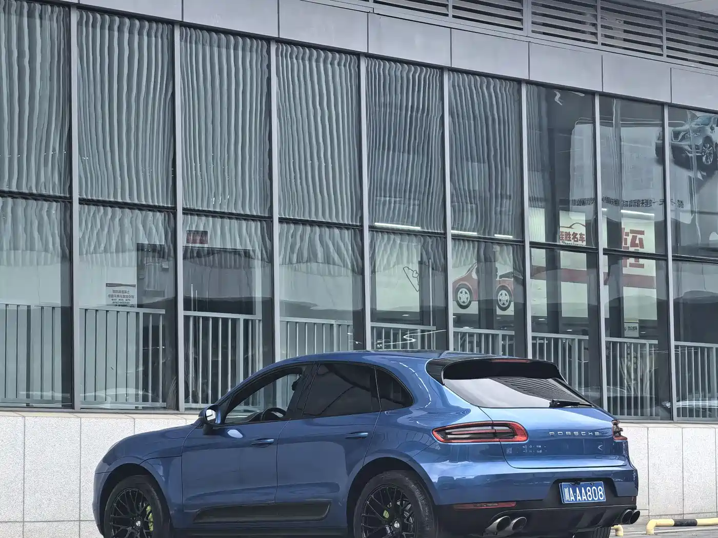Porsche Macan 2016 Macan 2.0T фото 6