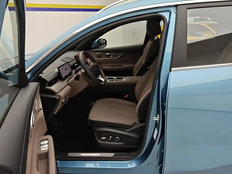Chery Tiggo 8 PLUS C-DM 2025 2025 1.5T 116km Premium 5-Seater