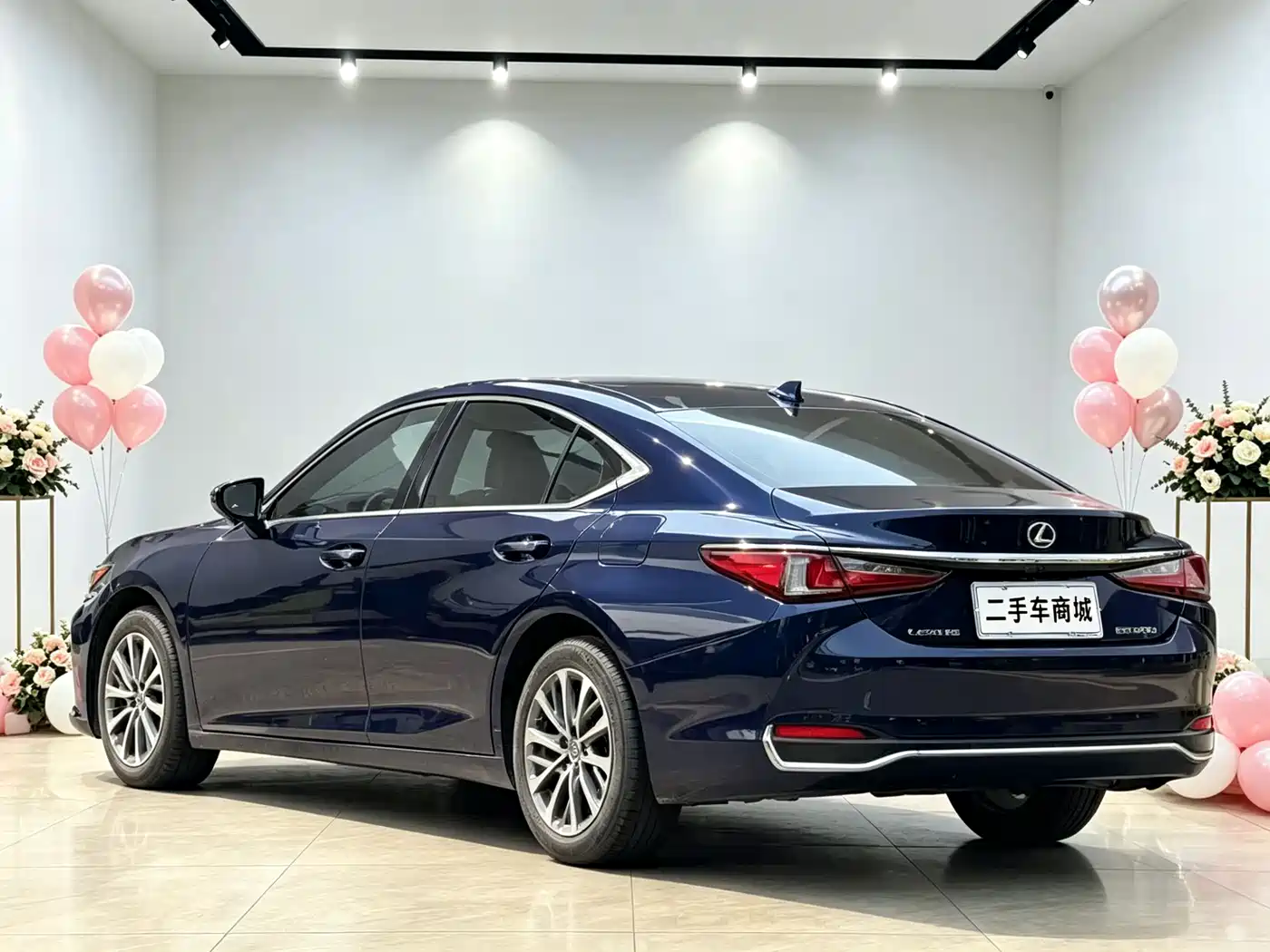 Lexus ES 2023 200 Luxury Edition фото 14