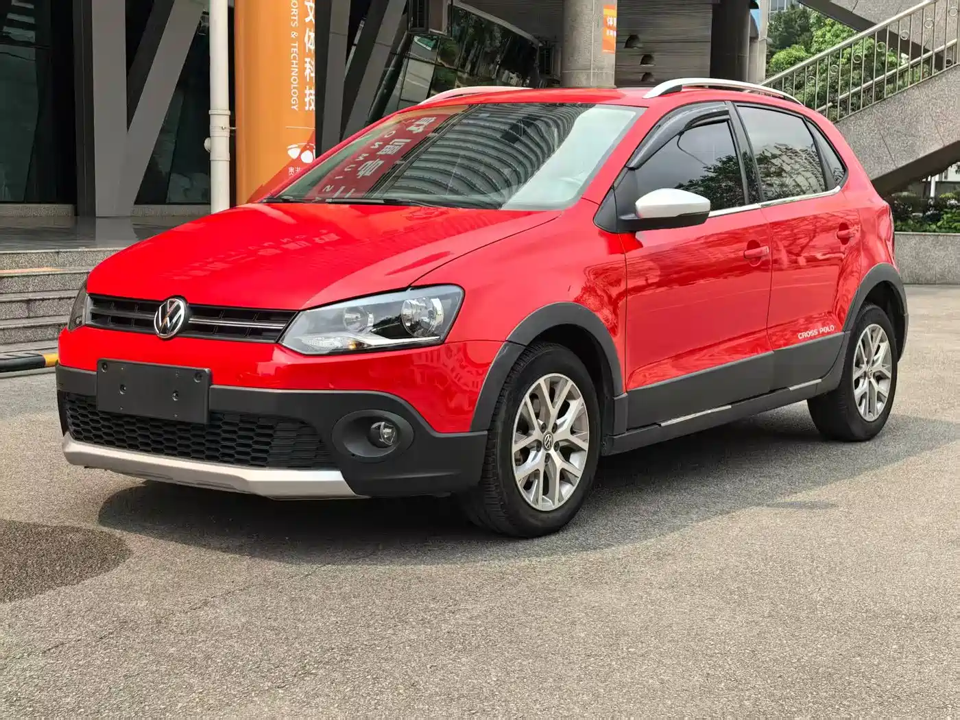 Volkswagen Polo 2014 1.6L Cross Polo Automatic