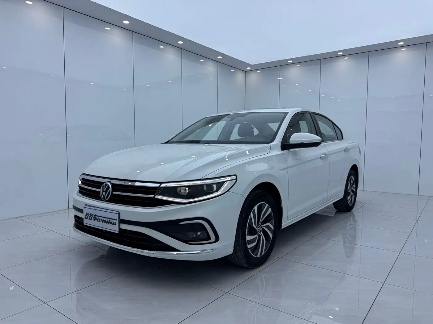 Фото 1 - Volkswagen Bora