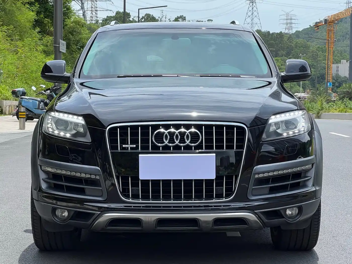 Фото 3 - Audi Q7