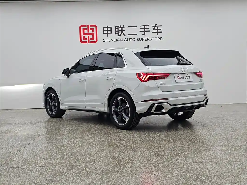 Audi Q3 2024 35 TFSI Fashion Sport фото 3