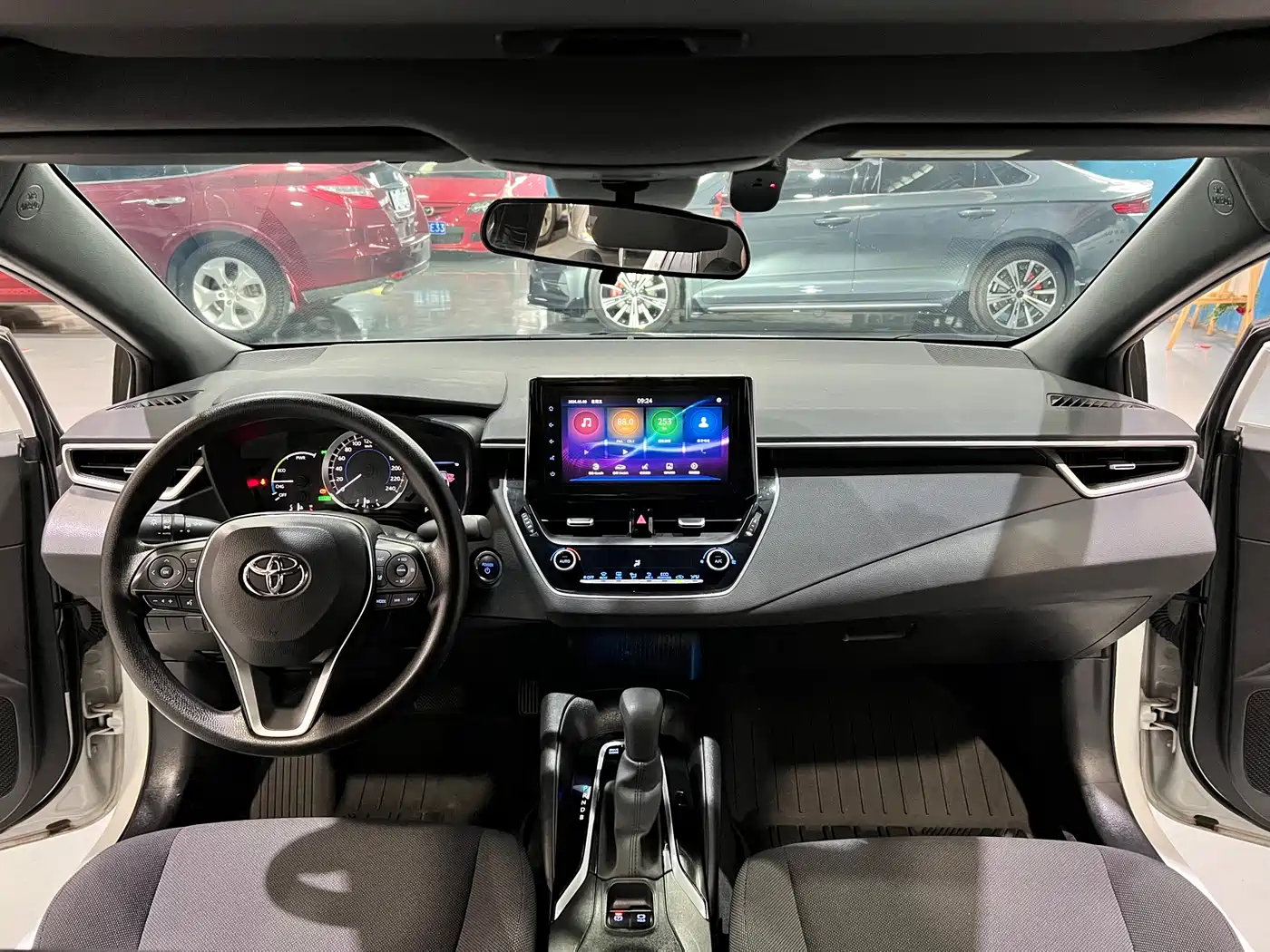 Toyota Levin 2019 Dual Engine 1.8H E-CVT Luxury Edition China V фото 5