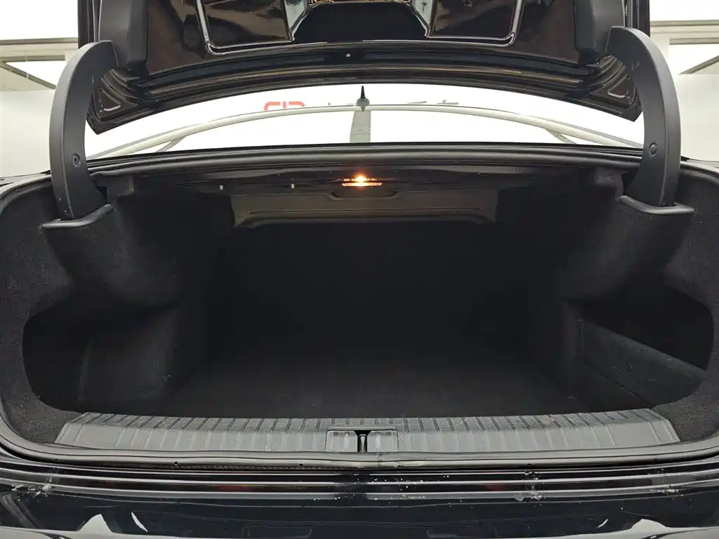 Volkswagen Passat 2020 330TSI Elite Edition China VI фото 17