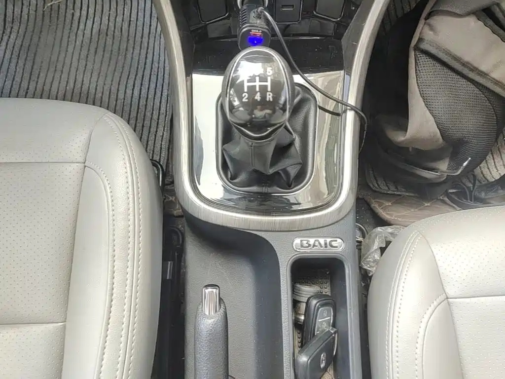 BAIC Huansu S5 2017 2017 1.3T Manual Deluxe